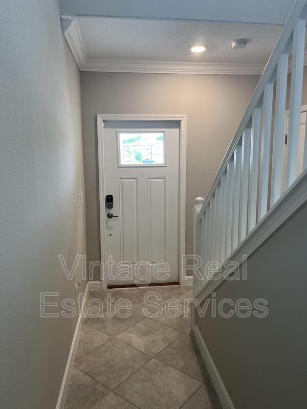 1712 Roseville St property image