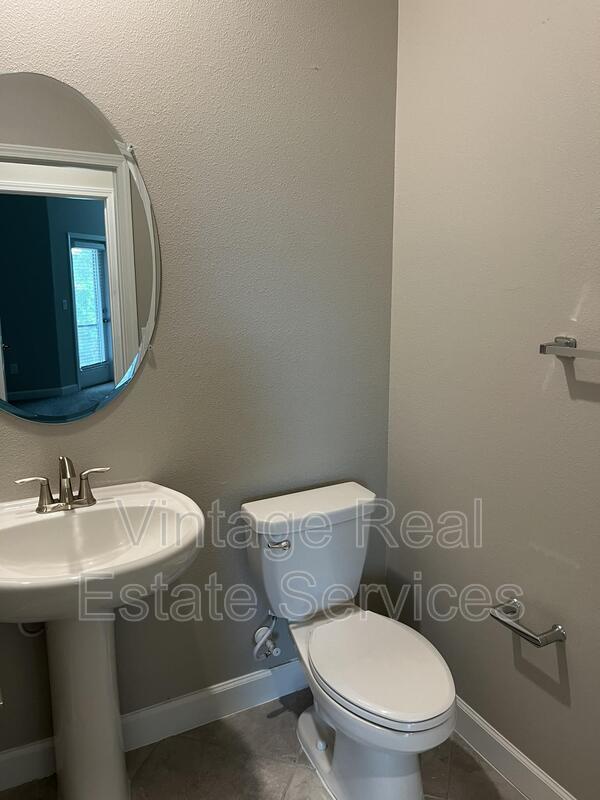 1712 Roseville St property image