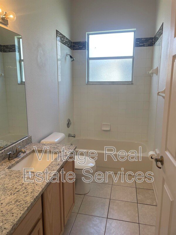 3941 Roswell Pl property image