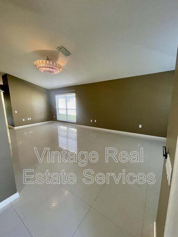 1031 Summer Breeze Dr property image