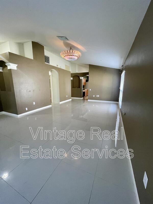 1031 Summer Breeze Dr property image