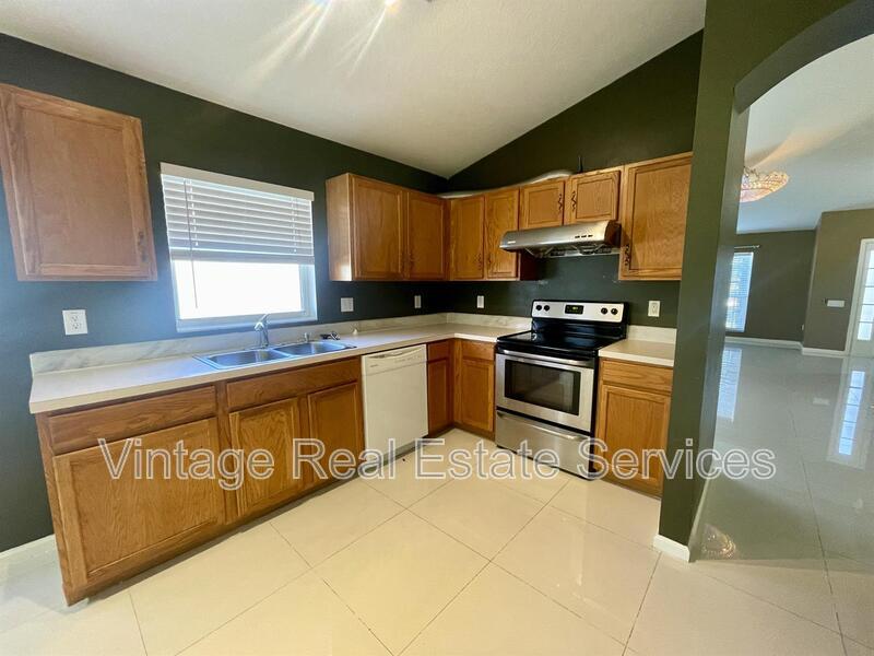 1031 Summer Breeze Dr property image