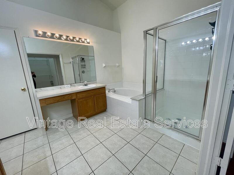 1031 Summer Breeze Dr property image