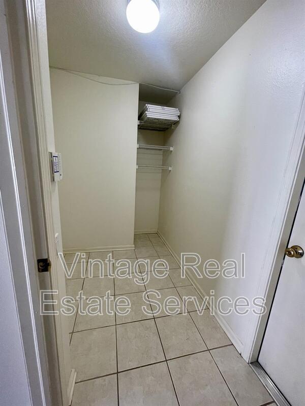 1031 Summer Breeze Dr property image