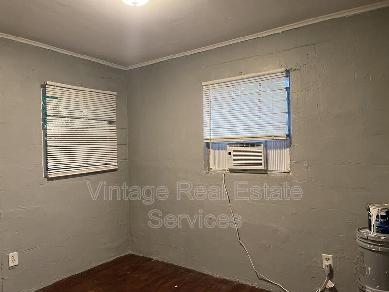 843 Union St S #D property image