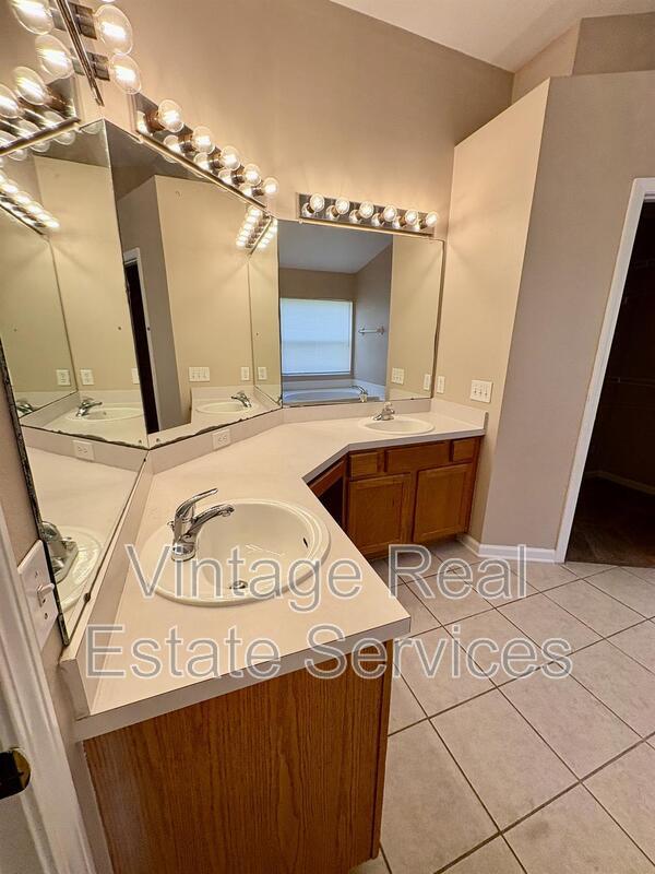 12412 Cedarfield Dr. property image