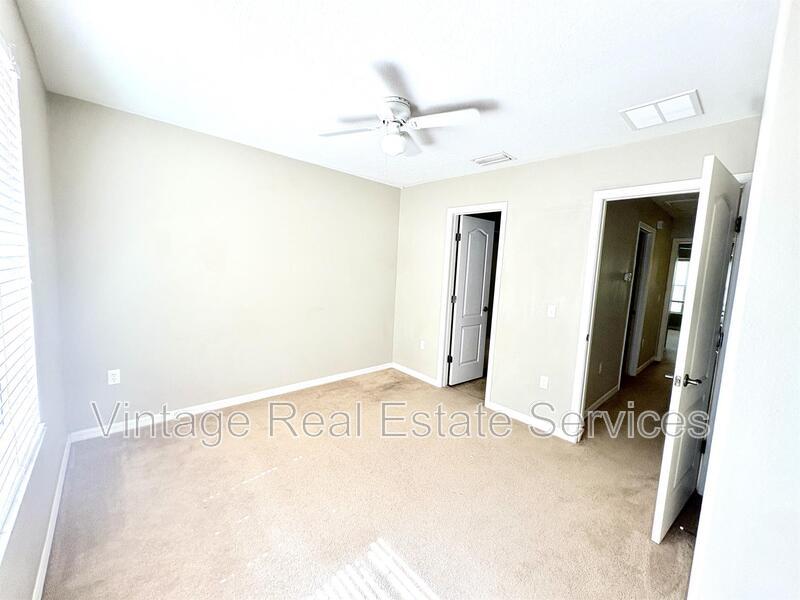 10812 Kensington Park Ave property image