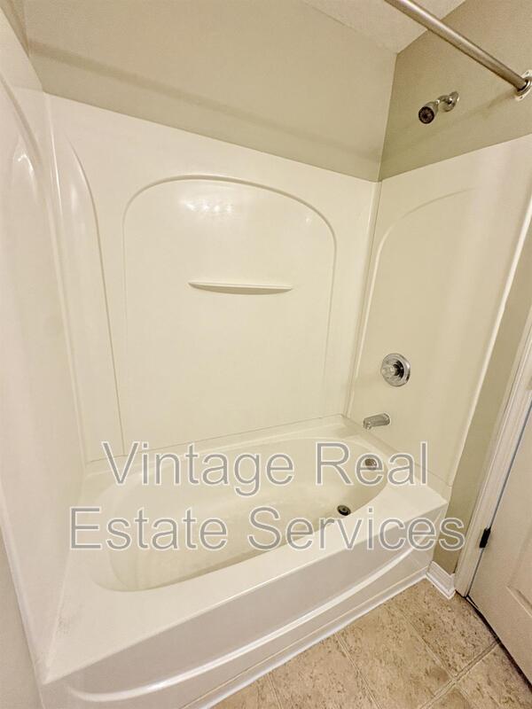 10812 Kensington Park Ave property image