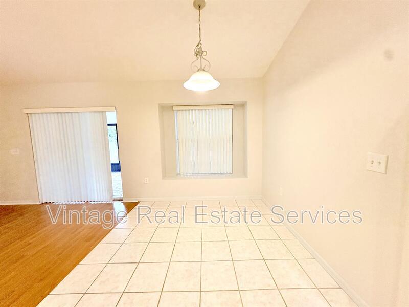 4722 Roundview Ct property image