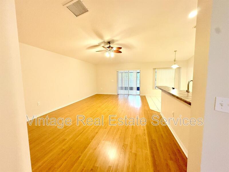 4722 Roundview Ct property image