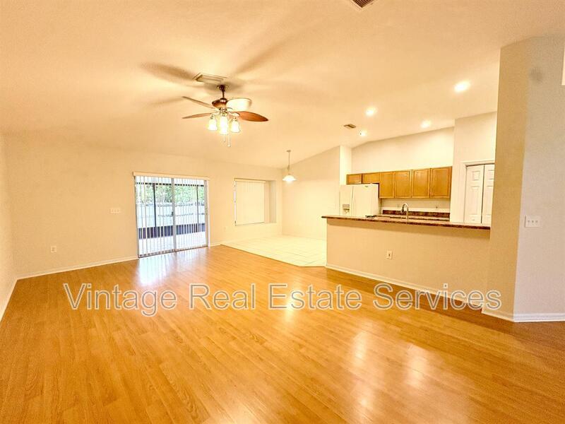 4722 Roundview Ct property image