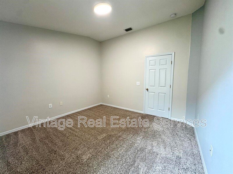 4722 Roundview Ct property image