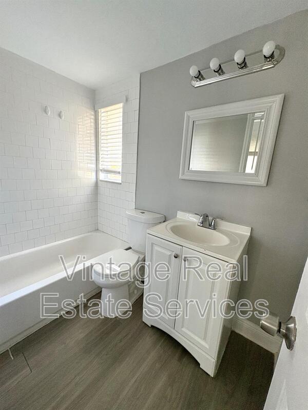 4611 N Hubert Ave #11 property image