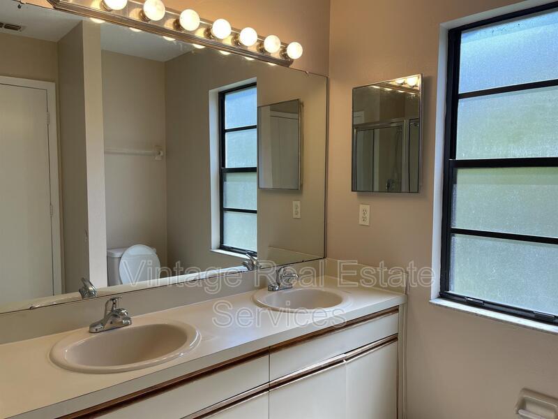 10821 Kenbrook Dr. property image