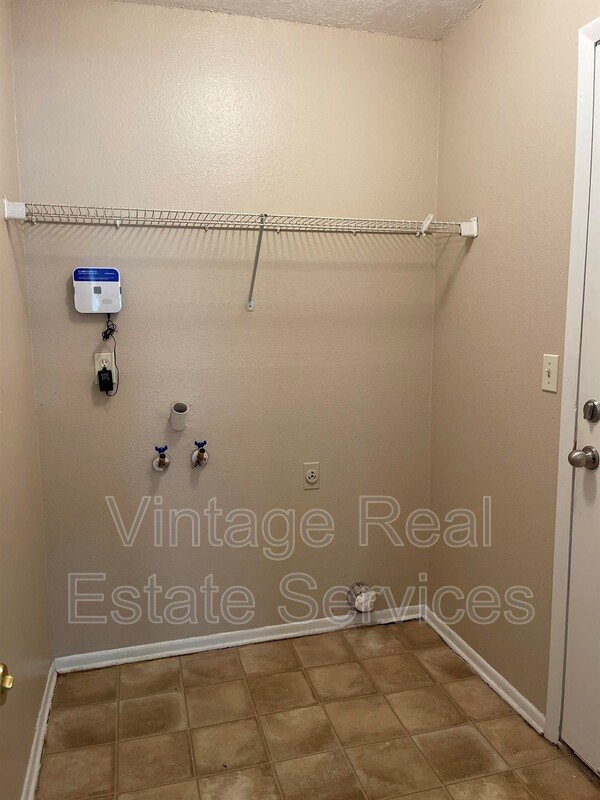 10821 Kenbrook Dr. property image