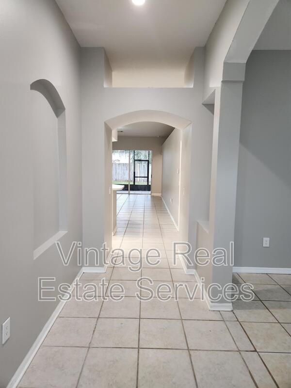 22707 Roderick Dr property image