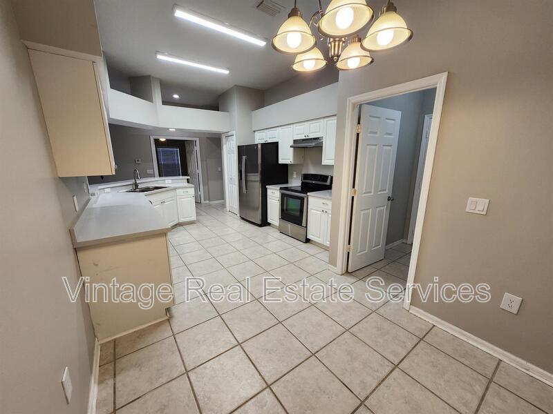 22707 Roderick Dr property image