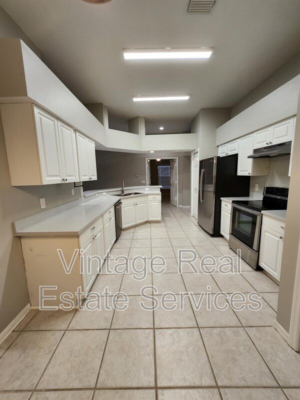 22707 Roderick Dr property image