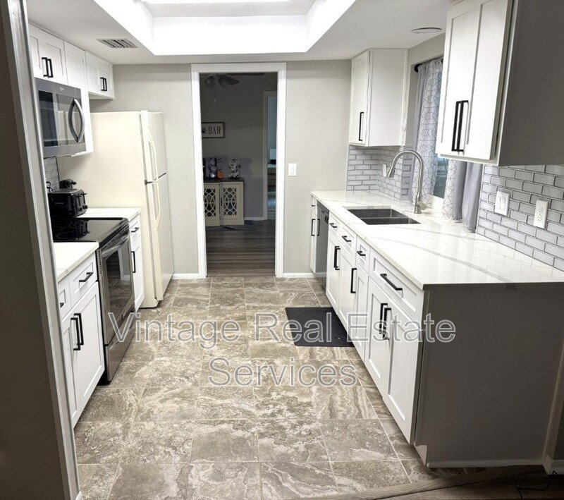 3082 Cascade Dr. property image