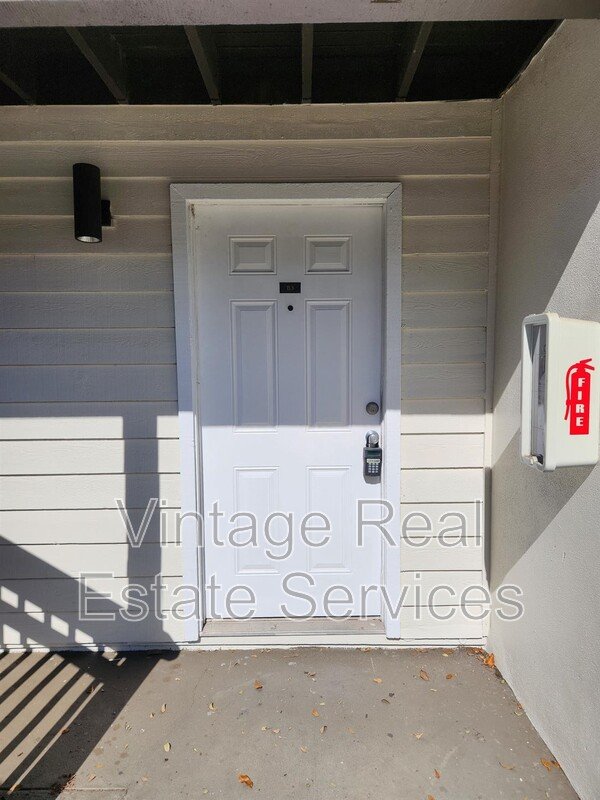 305 W Grant St #B3 property image