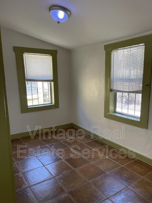 309 W Comanche Ave #B property image