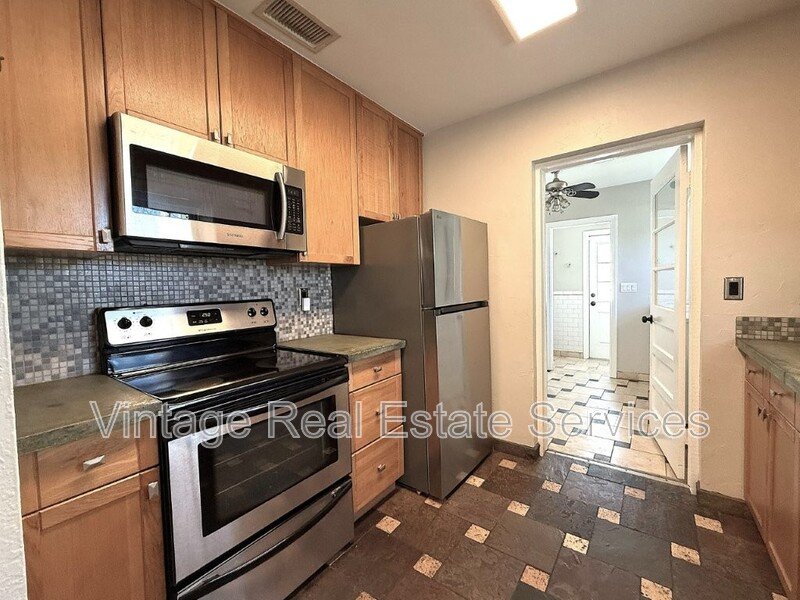 105 N Aurora Ave property image