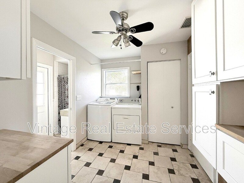 105 N Aurora Ave property image