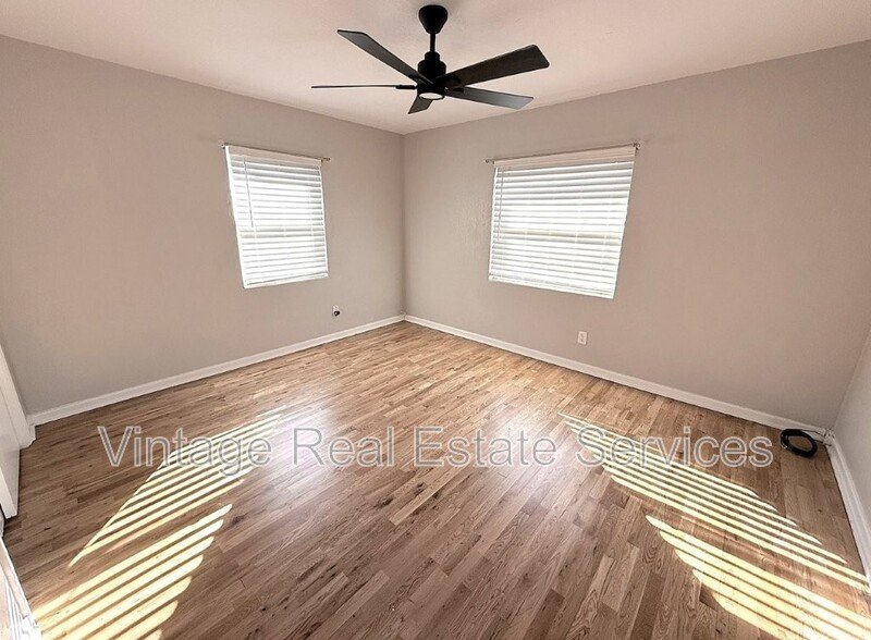 105 N Aurora Ave property image