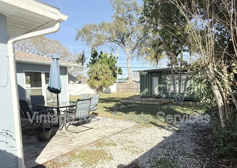 105 N Aurora Ave property image