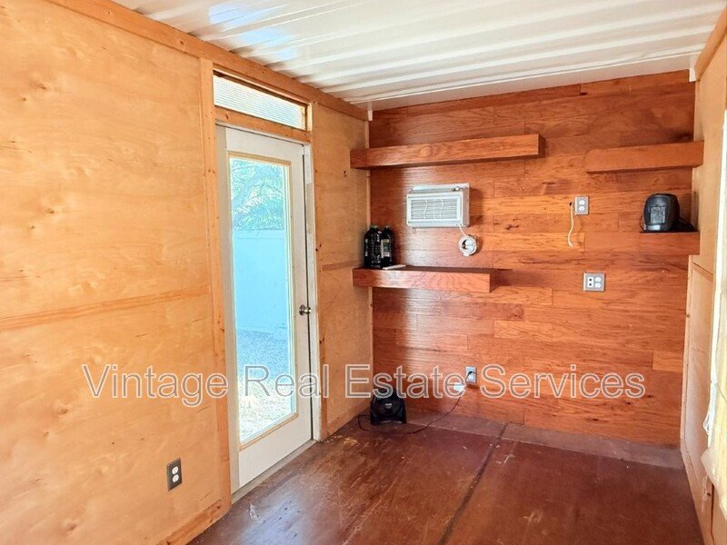 105 N Aurora Ave property image