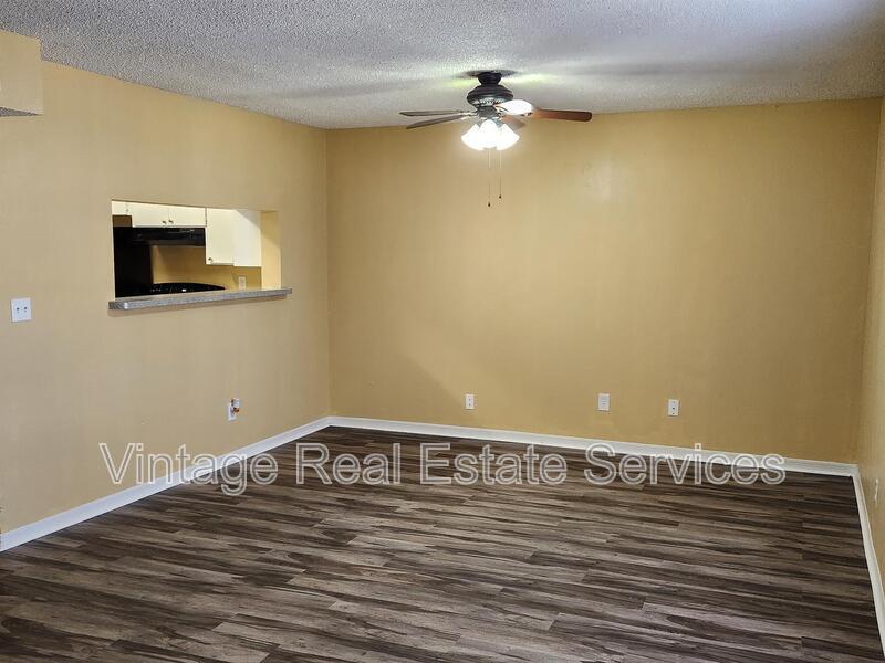 305 W Grant St #C4 property image