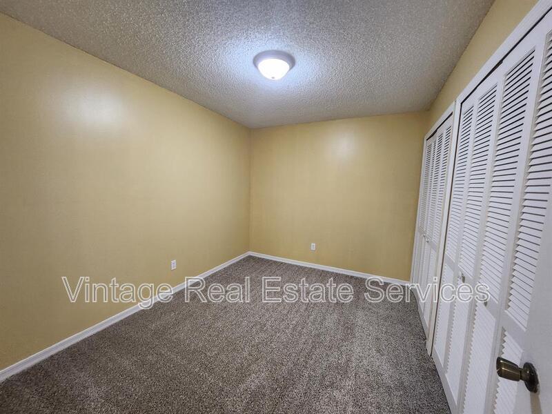 305 W Grant St #C4 property image