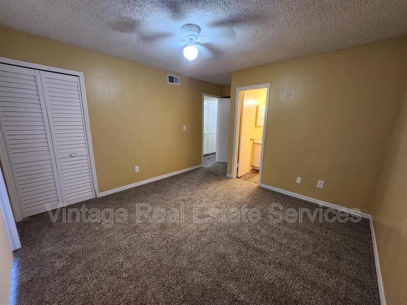 305 W Grant St #C4 property image