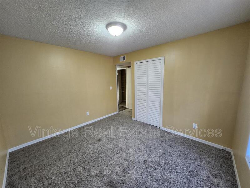 305 W Grant St #C4 property image