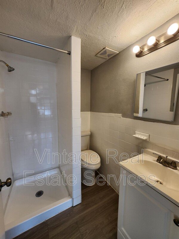4611 N Hubert Ave #5 property image