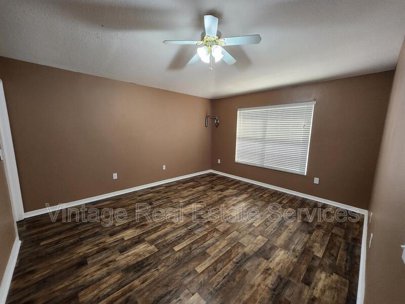 3913 Roswell Pl property image