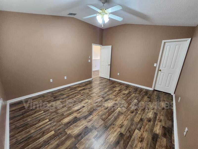 3913 Roswell Pl property image