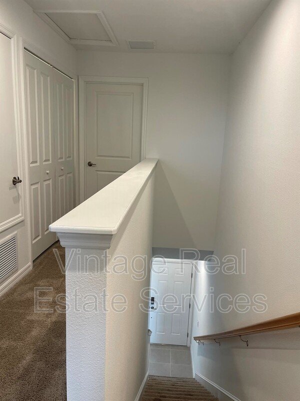 6305 Fairmont Ln property image