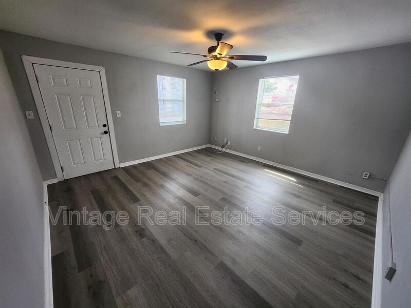 2406 E Clark St #A property image