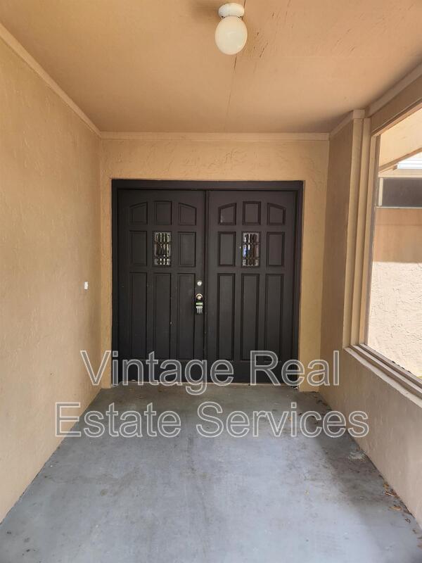 4913 Rockledge Circle property image