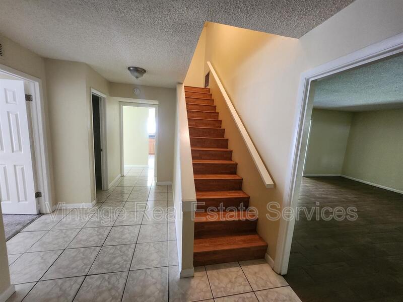 4913 Rockledge Circle property image