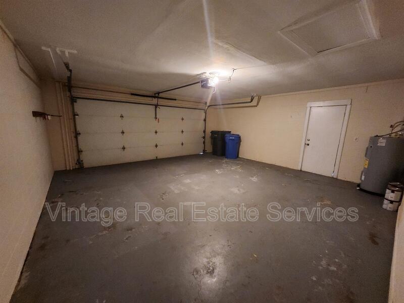 4913 Rockledge Circle property image