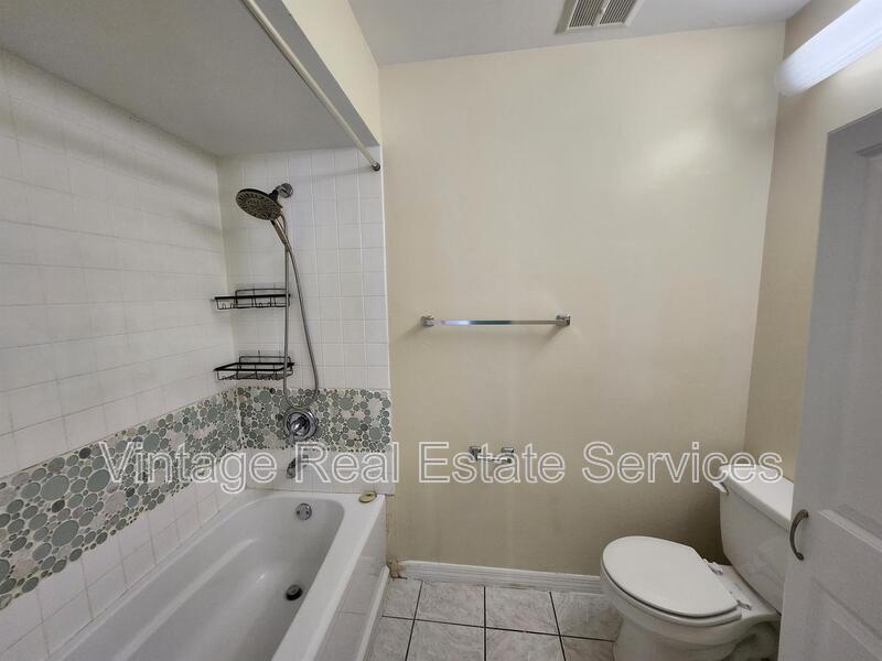 4913 Rockledge Circle property image