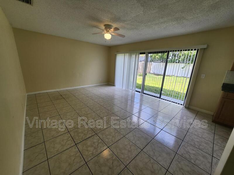 4913 Rockledge Circle property image