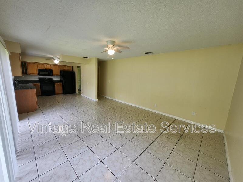 4913 Rockledge Circle property image