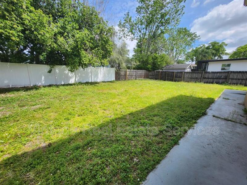 4913 Rockledge Circle property image