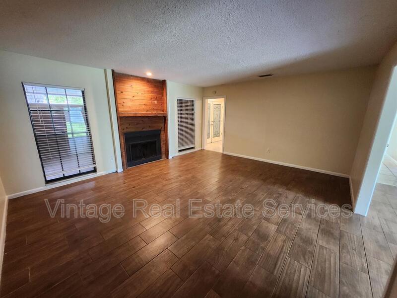 4913 Rockledge Circle property image