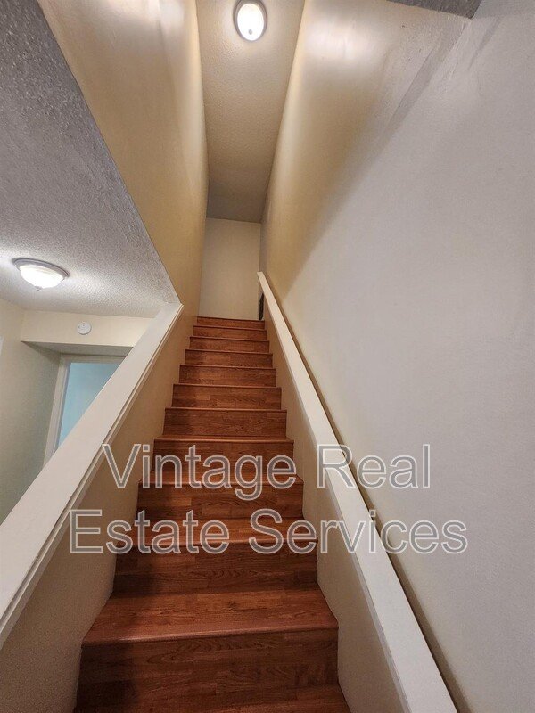 4913 Rockledge Circle property image