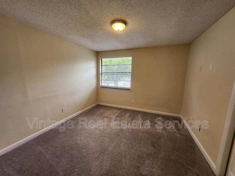 4913 Rockledge Circle property image