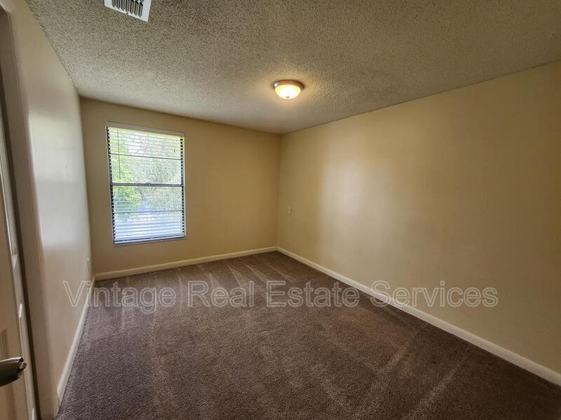 4913 Rockledge Circle property image